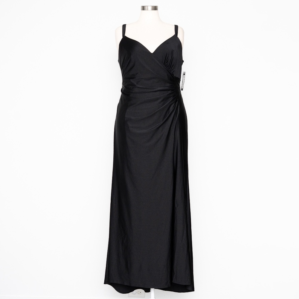 XSCAPE - Draped Ruched Gown - Picture 2 of 12